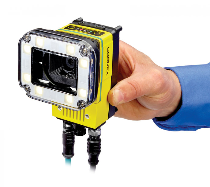 Cognex wprowadza pierwszą na świecie inteligentną kamerę dla przemysłu wyposażoną w technologię głębokiego uczenia